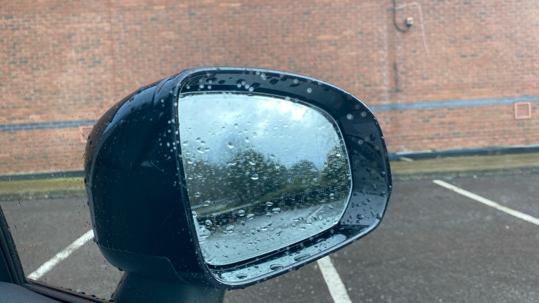 Volvo XC60 2.0 B5P Plus Dark 5dr AWD Geartronic Petrol Estate